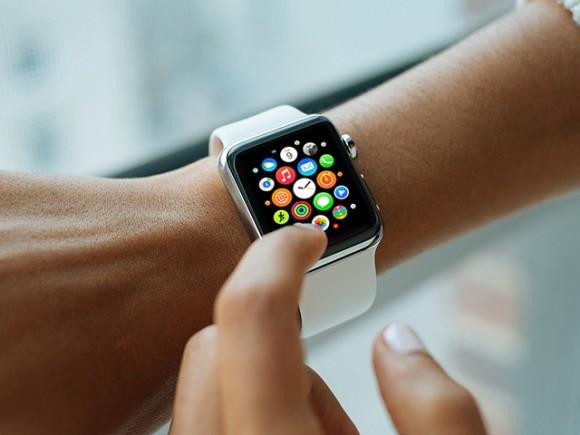 5 photographic Apple Watch mockups