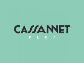 Cassannet Plus Regular: A free font for vintage typography