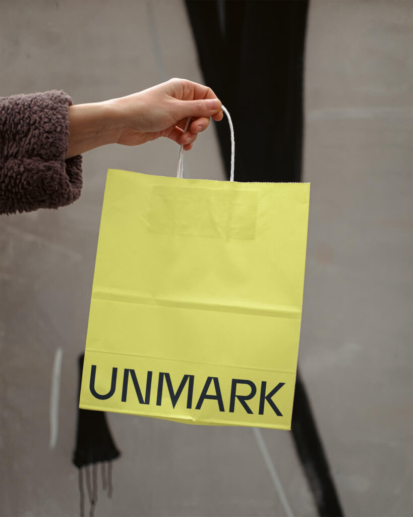 Small Paper Bag - PSD Mockup - Freebiesbug image.